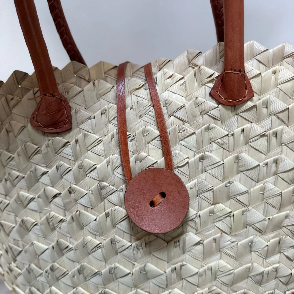 Large Wicker Tote Bag - Picture 4 of 7